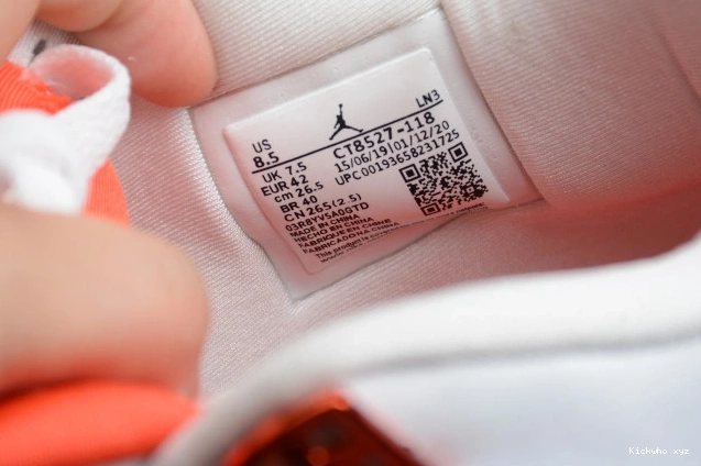 Air OrangeCT8527-118 Jordan Team 4 0715